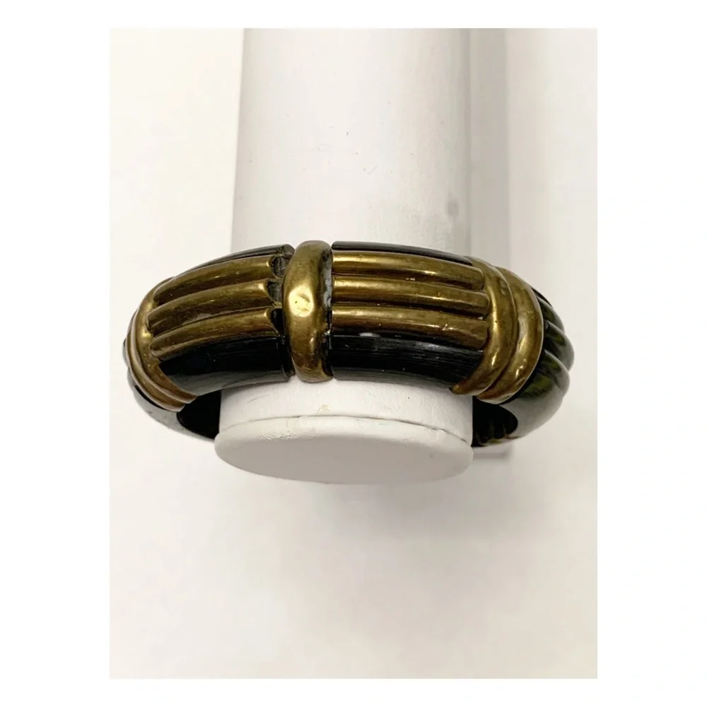 Vintage boho brass and acrylic? Unique Ribbed bangle bracelet SMALL
